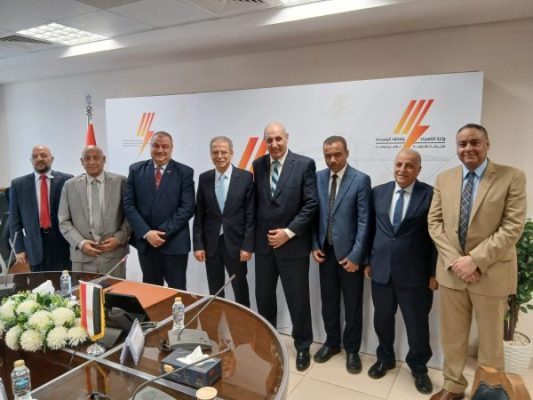 اعتماد الموازنة التخطيطية لـ«مصر العليا لتوزيع الكهرباء» بخطة استثمارية تقارب المليار جنيه وخفض الفقد إلى 16%