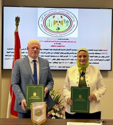 «المصرية لنقل الكهرباء» توقع عقدًا مع «الجوهري للمقاولات» لتنفيذ جزء من مشروع ربط محطة محولات سمنود الجديدة بالشبكة القومية