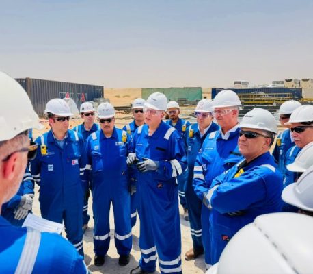 وزير البترول يتفقد مشروع «بتروجت» بحقول النفط الإماراتية ويؤكد: شركات القطاع أصبحت شريكًا إقليميًا موثوقًا