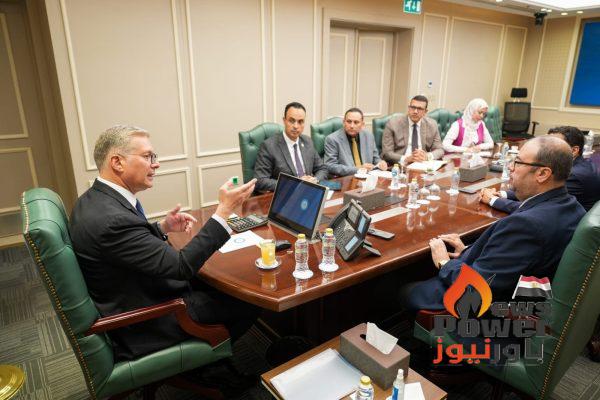 وزير البترول والثروة المعدنية يبحث مع SLB ( شلمبرجير ) توظيف الذكاء الاصطناعي لزيادة الإنتاج وتطوير بوابة مصر للاستكشاف وتعزيز كفاءة الطاقة