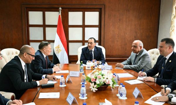 مدبولي يلتقي مدير 