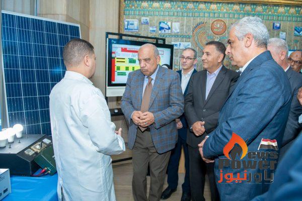 وزيرا الإنتاج الحربي والكهرباء من داخل 