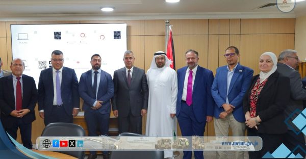 توقيع عقد تنفيذ مشروع إهداء إماراتي لتوليد الطاقة من الرياح بقدرة 25 ميجاواط في معان بالأردن
