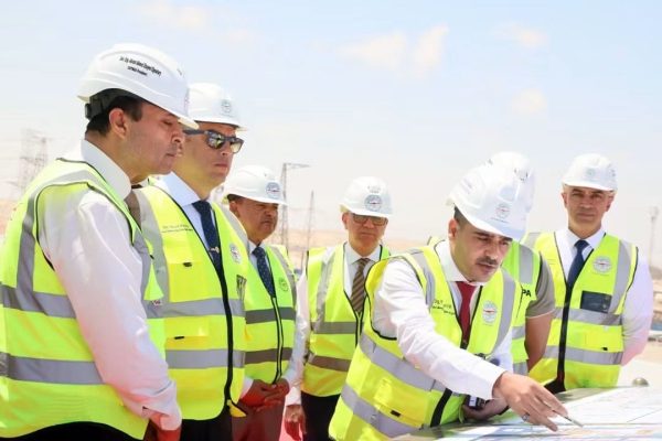 رئيس الجهاز المركزي للتعبئة العامة والإحصاء يتفقد معدلات الإنجاز بمشروع المحطة النووية بالضبعة