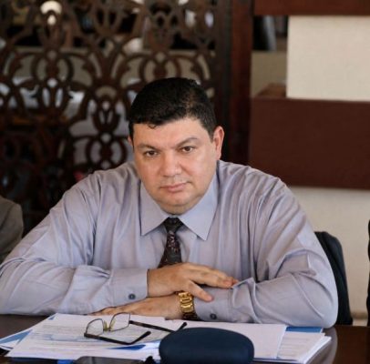الدكتور أمجد الوكيل : هل رفع الأسعار هو الحل لسد الفجوة المالية.. أم أن هناك بدائل أكثر استدامة وعدالة؟