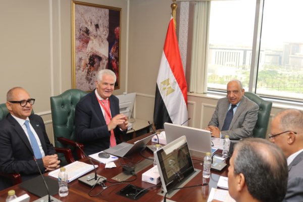 3.1 جيجاوات في سيناء.. «الكهرباء» تمضي نحو تنفيذ مشروع متكامل للطاقة الشمسية والضخ والتخزين الكهرومائي