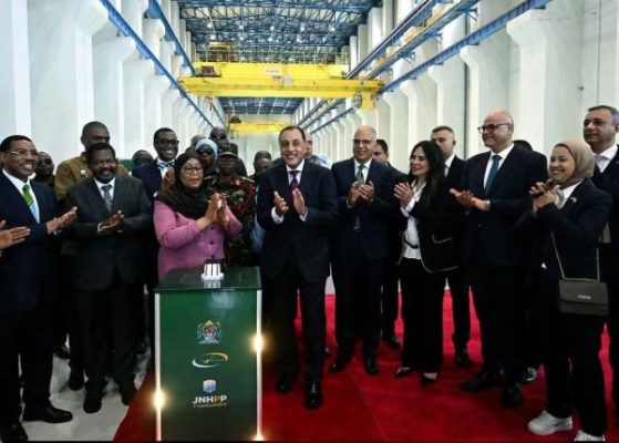 رئيس الوزراء: «جوليوس نيريري» يفتح آفاقًا جديدة للشراكة المصرية التنزانية ويعكس قوة شركاتنا في أفريقيا
