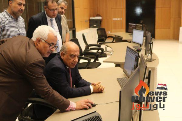 من داخل المركز القومي للتحكم في الطاقة وزير الكهرباء يتابع سير العمل وخطة التشغيل لتأمين الشبكة الموحدة وضمان استقرار واستمرارية التغذية الكهربائية
