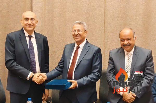 الوسطاني تحتفل بالمهندس حازم حافظ لبلوغه قمة العطاء الوظيفي