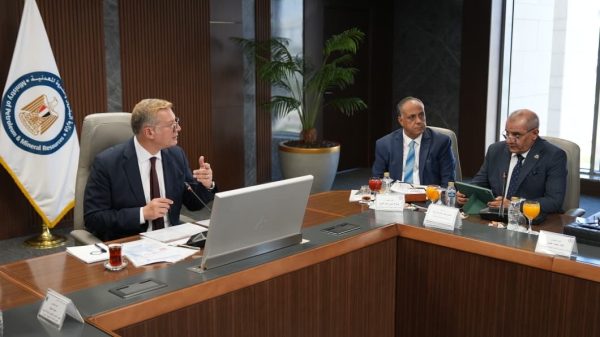 خلال الجمعيتين العموميتين لشركتي أسيوط لتكرير البترول وأنابيب البترول بدوي : تطوير معامل التكرير وشبكات النقل والتخزين يدعم تحول مصر إلى مركز إقليمي لتداول المنتجات البترولية