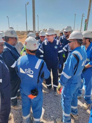 عجيبة للبترول تنفذ وقفة سلامة بموقع مليحة وتتابع أعمال مشروع محطة الغاز الجديدة