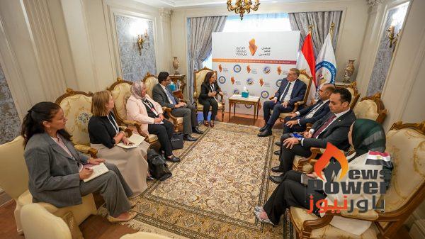 على هامش منتدى مصر للتعدين.. وزير البترول يبحث مع المديرة العالمية لقطاع المعادن والتعدين بمجموعة البنك الدولي توفير التمويل ودعم القدرات ومشروعات القيمة المضافة