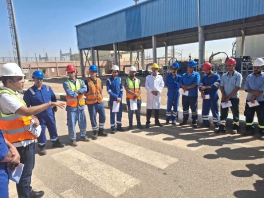 شركة «التيوب» تنفذ وقفة السلامة «بلاغك يفرق» بموقع الشركة بمدينة بدر