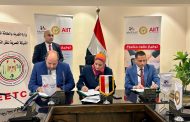 المصرية لنقل الكهرباء توقع عقدين مع تحالف العربية للصناعة والشركة العربية الأفريقية لإنشاء خطوط هوائية جهد ٥٠٠ ك.ف